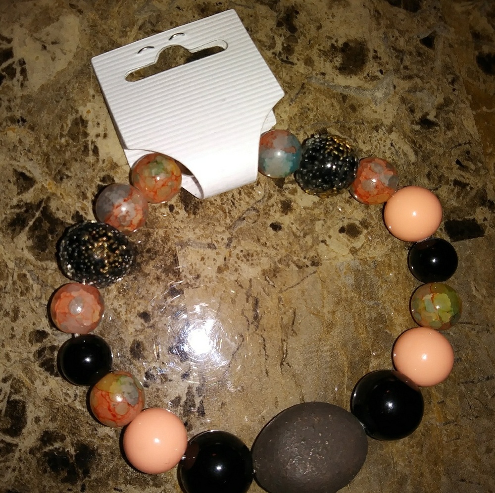 Peach grass bracelet